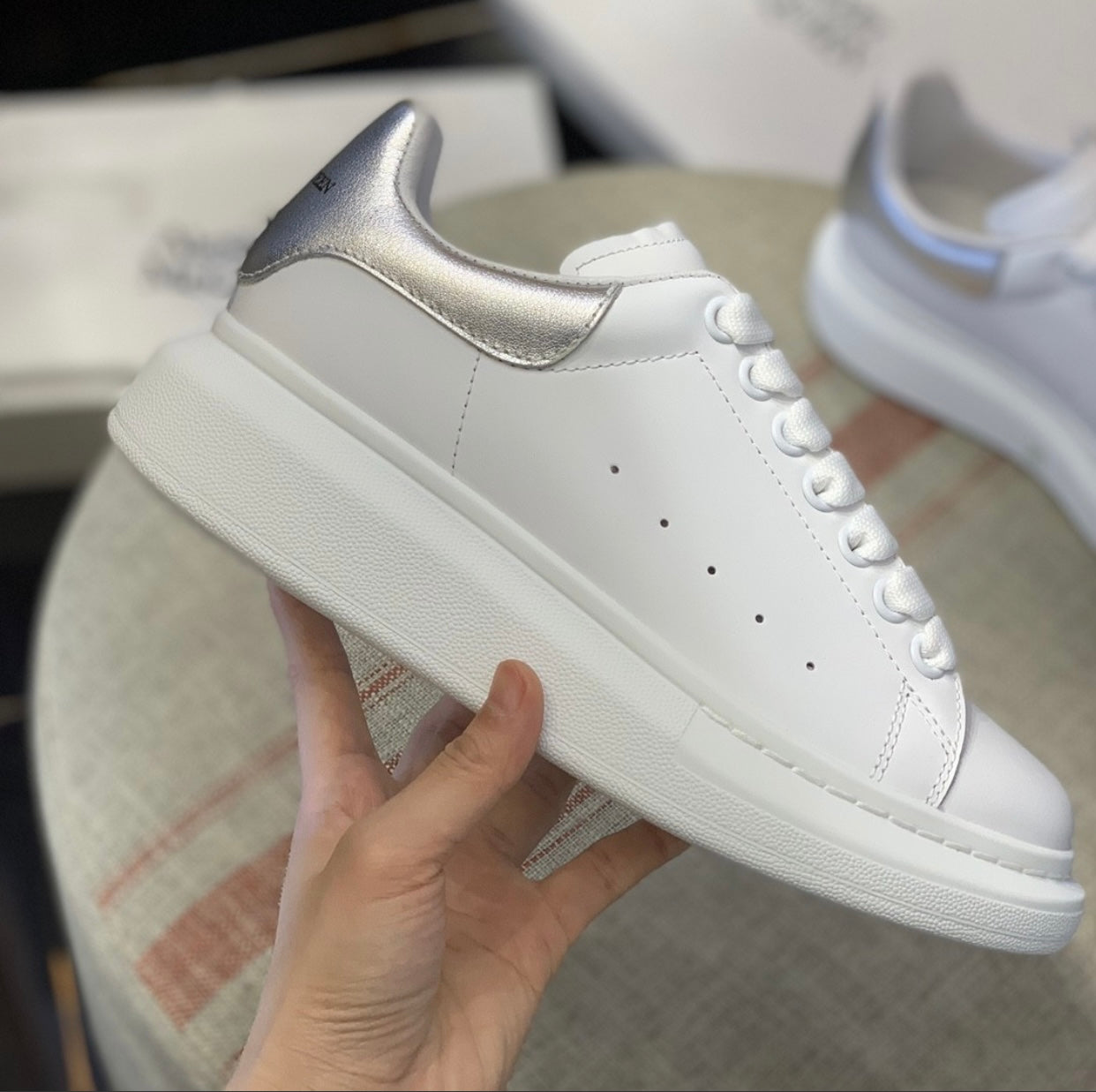 ALEXANDER MCQUEEN SNEAKER