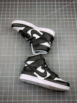 NIKE DUNK